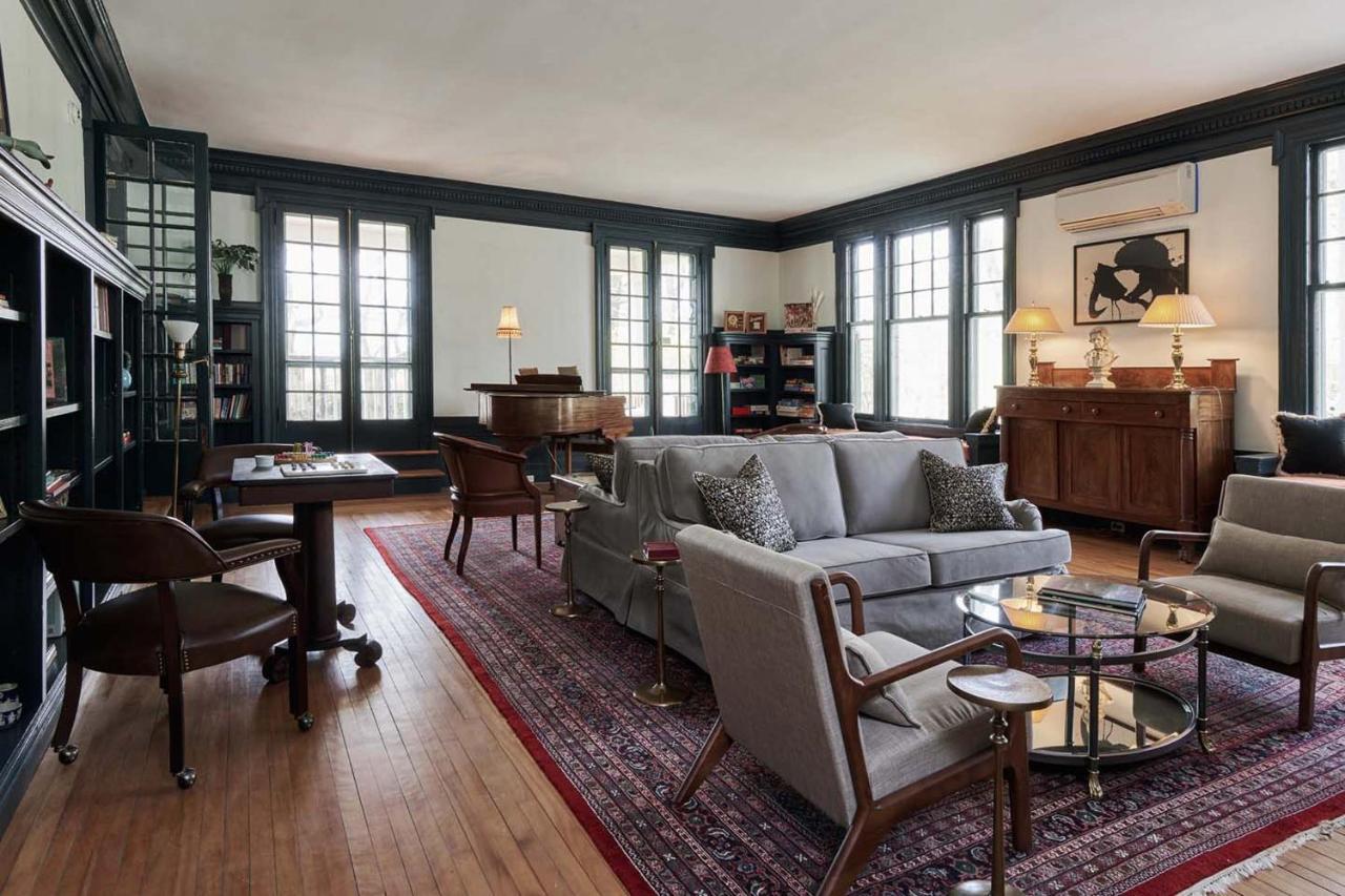 The Dewey By The Lenox Collection Bed & Breakfast ภายนอก รูปภาพ