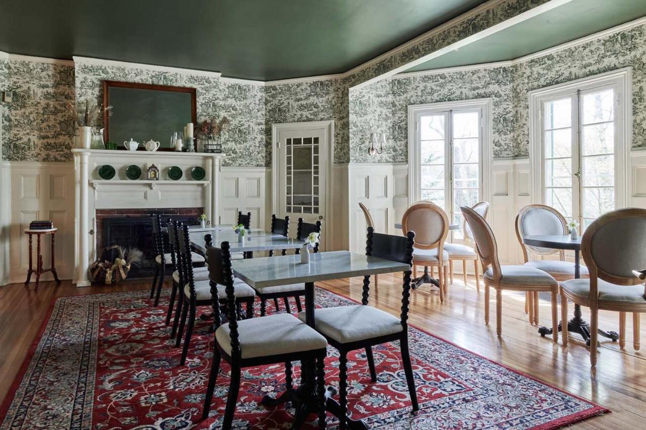 The Dewey By The Lenox Collection Bed & Breakfast ภายนอก รูปภาพ